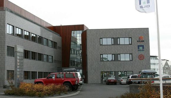 Kannað verði hvort viðskiptin séu hagfelld