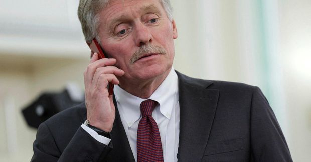 Dmitrí Peskov, talsmaður Rússneskra stjórnvalda, hafnar úrskurði Alþjóðaflugmálastofnunarinnar.
