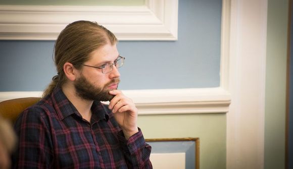Píratar biðla aftur til almennings