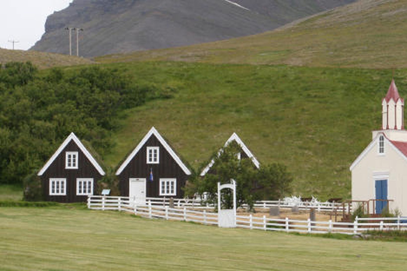 Hrafnseyri við Arnarfjörð, fæðingarstaður Jóns Sigurðssonar forseta.