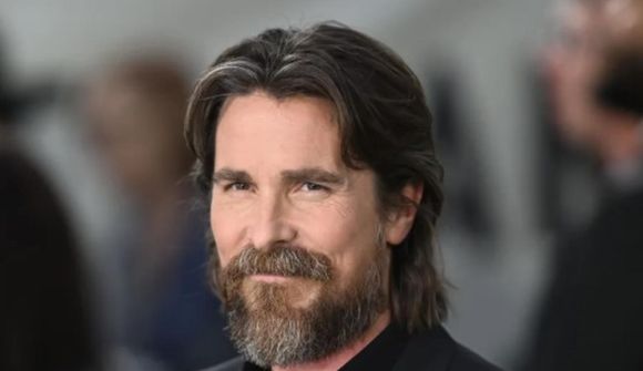 Christian Bale nær óþekkjanlegur