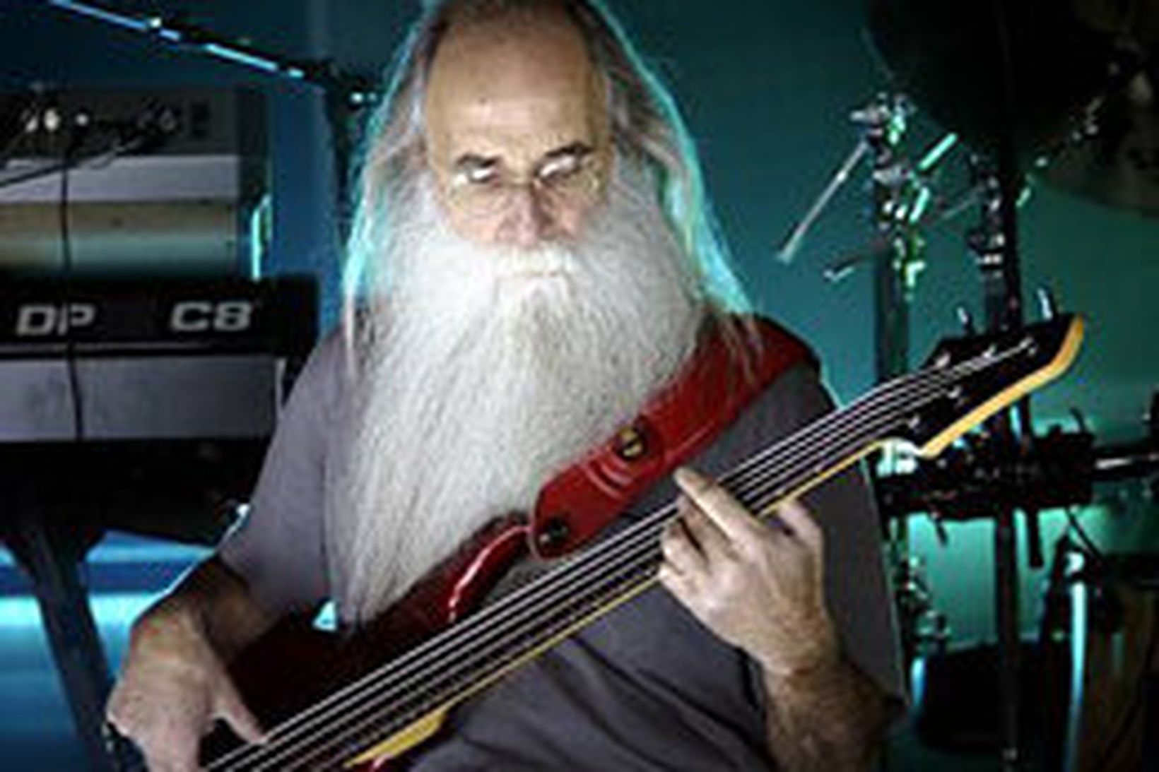 Leland Sklar með bassann