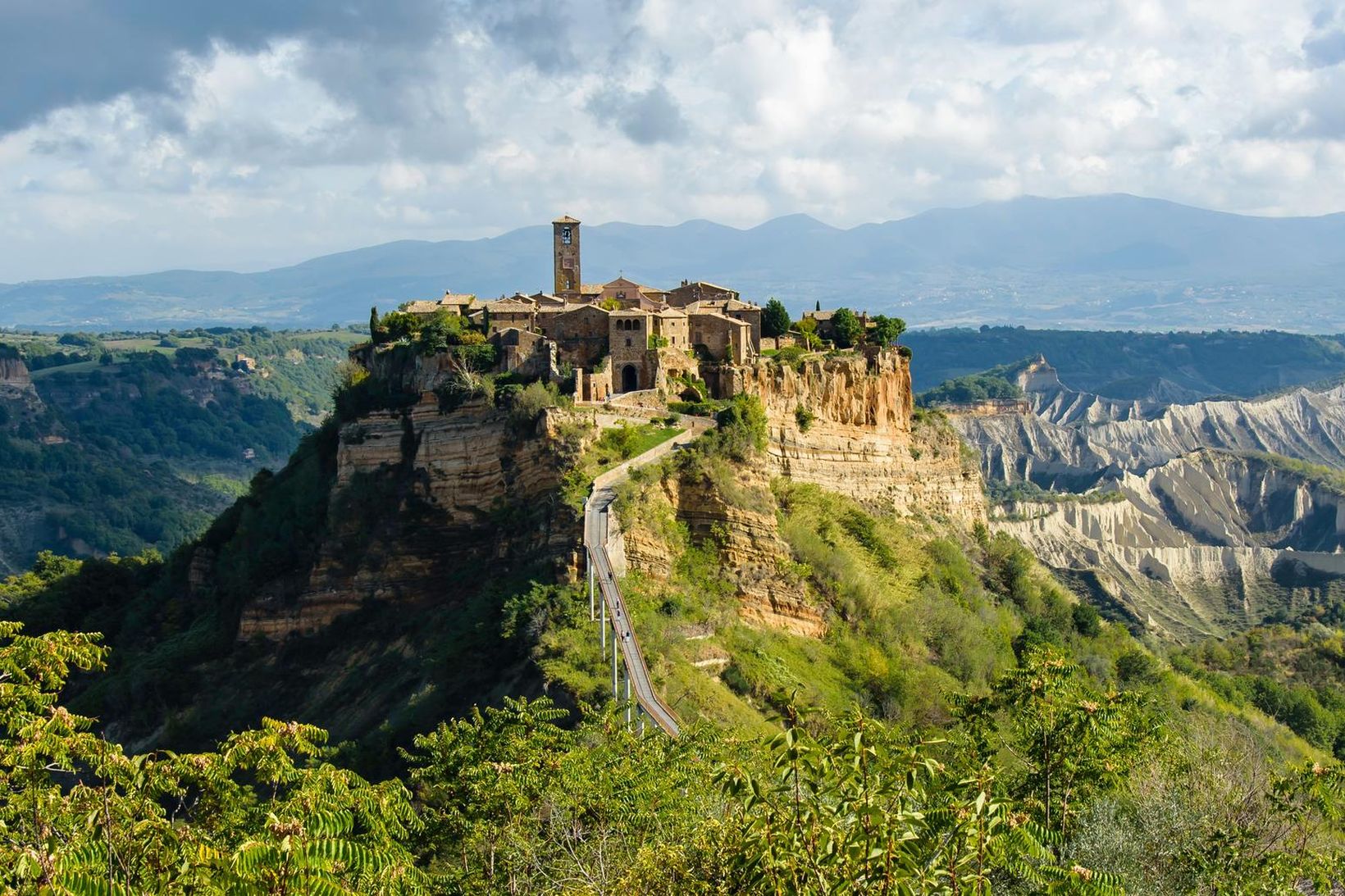 Leynd perla á Ítalíu handan Rómar