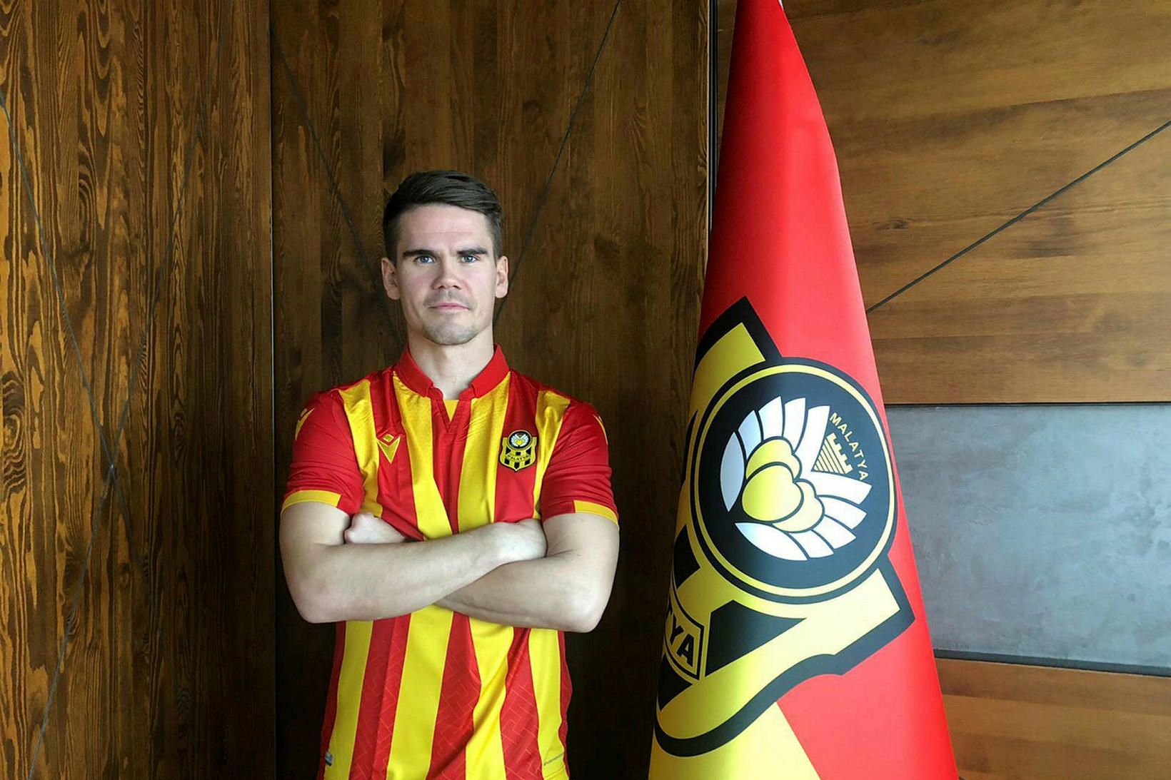 Viðar Örn Kjartansson í treyju Yeni Malatyaspor.