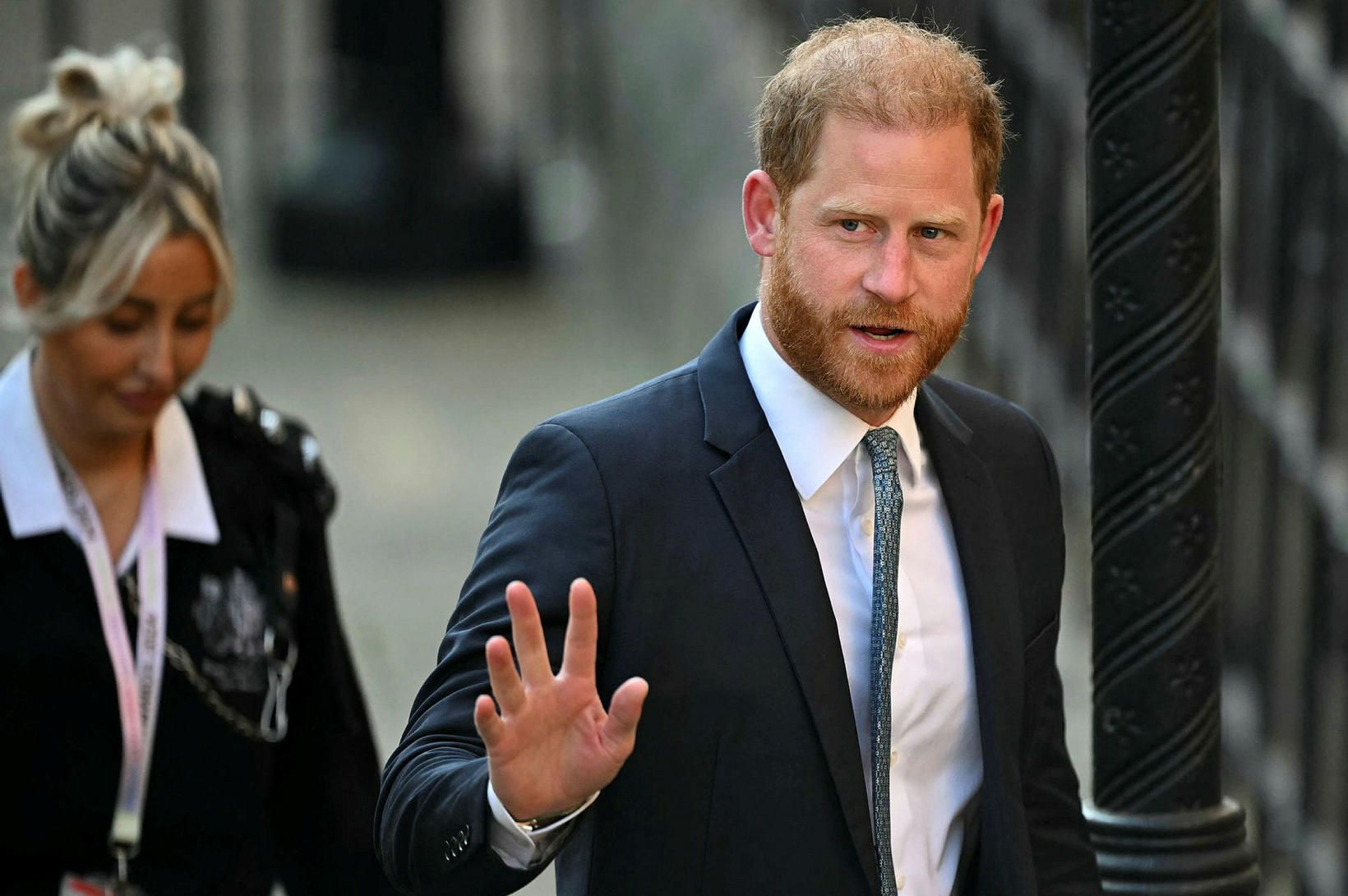 Harry Bretaprins fyrir dómstólum