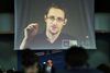 Snowden tvö ár enn í Rússlandi